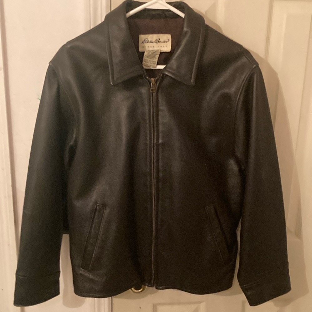 Eddie Bauer Vintage Brown Leather Jacket. It is a women’s size small.